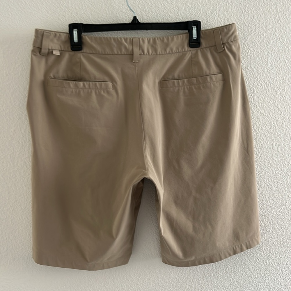 Lululemon ABC Classic Fit Shorts 36 - Picture 5 of 6